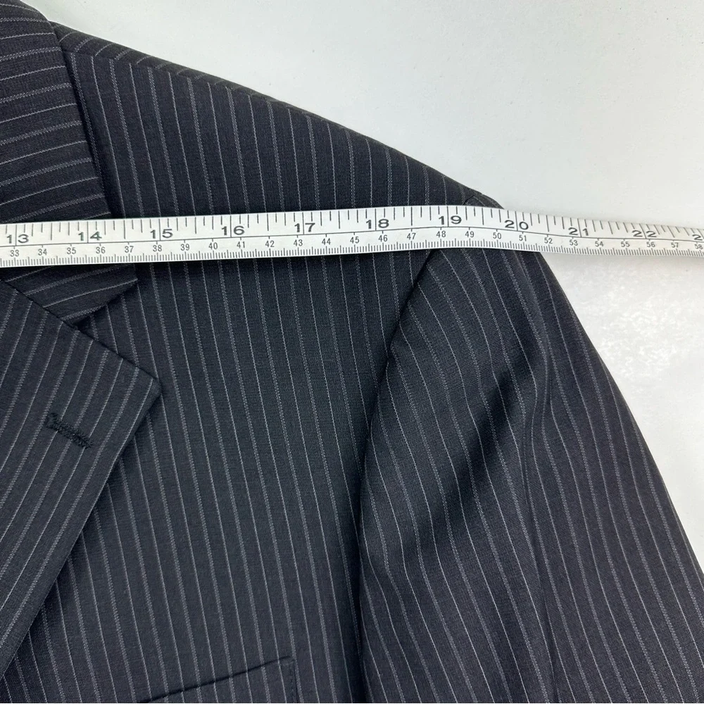 Andrew Fezza Worsted Wool Tonal Charcoal Gray Pinstripe Two-Piece Suit Mens 43S